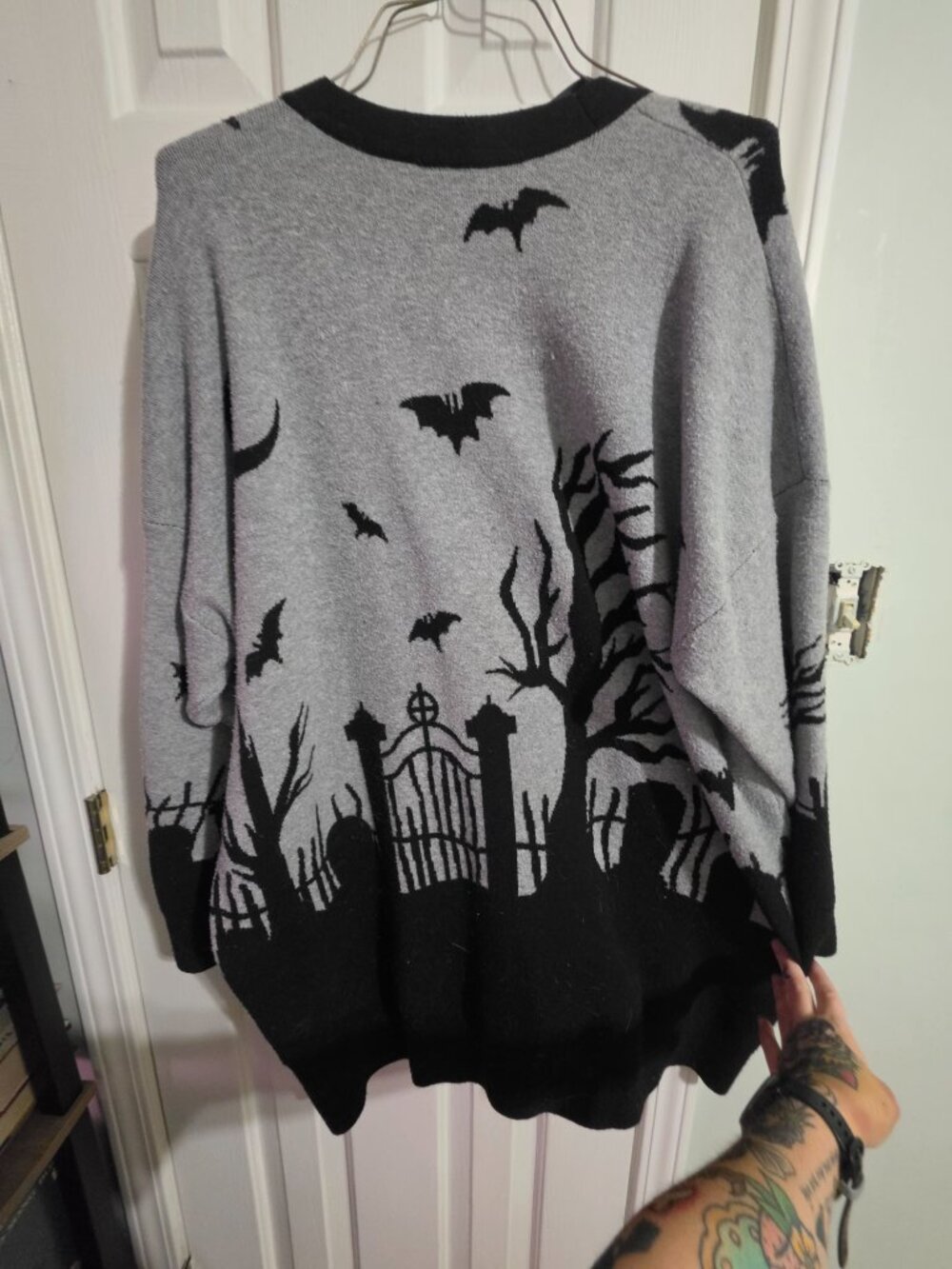 Relist For Rajcollins. Torrid Graveyard Cardigan - Picture 4 of 6